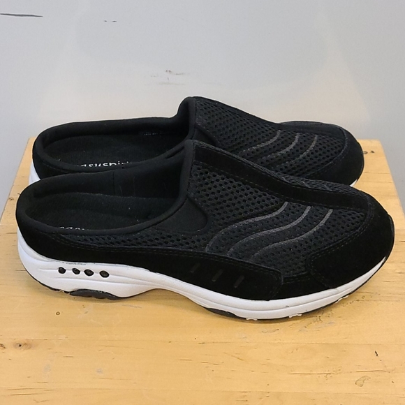 New! Easy Spirit Travel Time Black Slip On US 6.5 - Picture 2 of 6